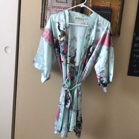 Other - Oriental Village Silk Collection Robe